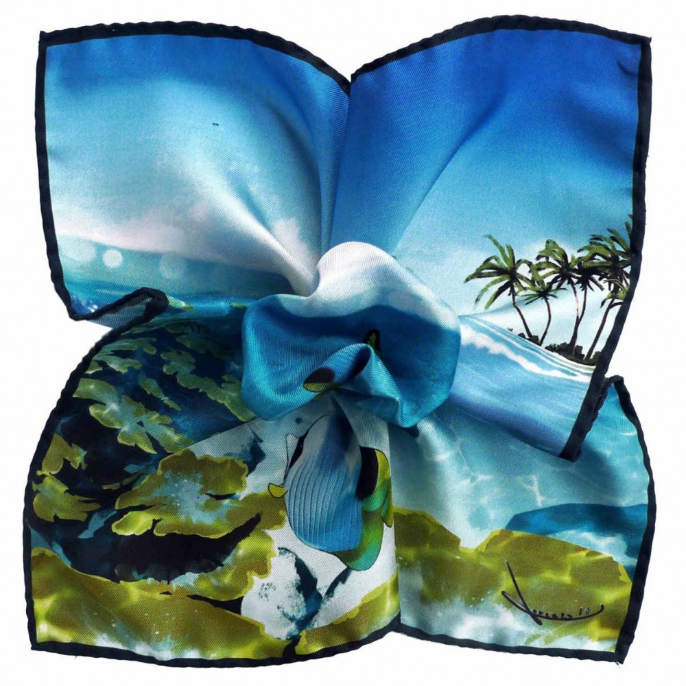 Pochette de costume made in Italie. Bleu ciel motif Mer et Poissons