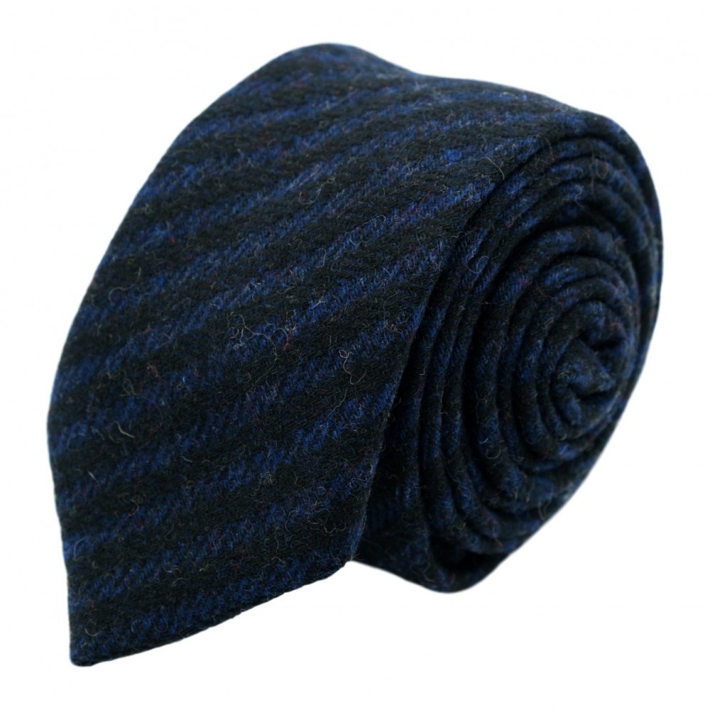 Cravate en Laine mélangée pour Homme. Style et Qualité. Noir et Bleu Marine à rayures