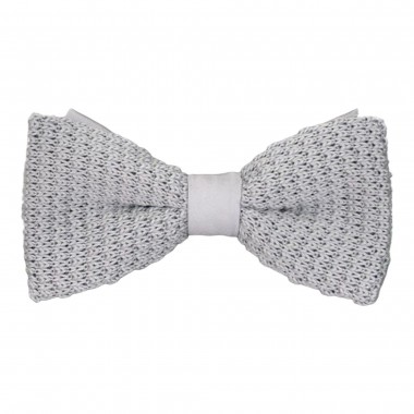 Noeud papillon en tricot. Uni. Noué. Gris argent