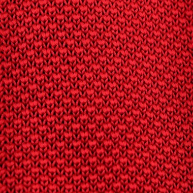 Cravate tricot pour homme. Rouge foncé uni. Slim et bout carré. 2