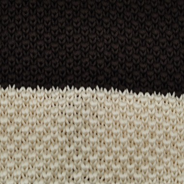 Cravate Tricot Marron et Beige à rayures. Bout carré. 2