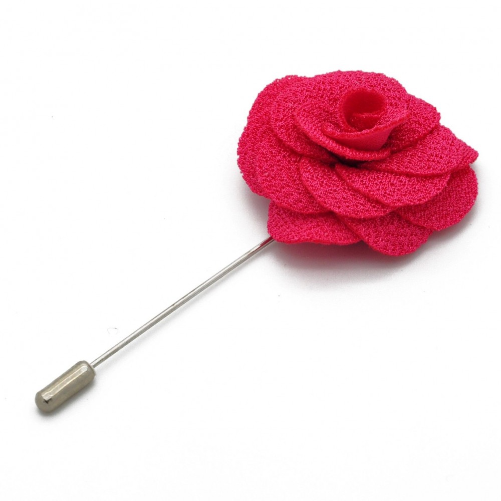 Broche Fuchsia pour boutonnière de costume homme.