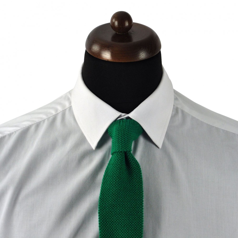 Cravate Enfant Vert en tricot.
