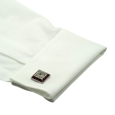 Boutons de manchette carrés bordeaux et strass. Métal. Pour chemise mousquetaire homme.