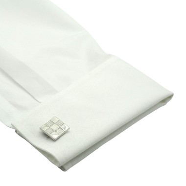 Boutons de manchette à damier uni. Métal. Pour chemise mousquetaire homme.