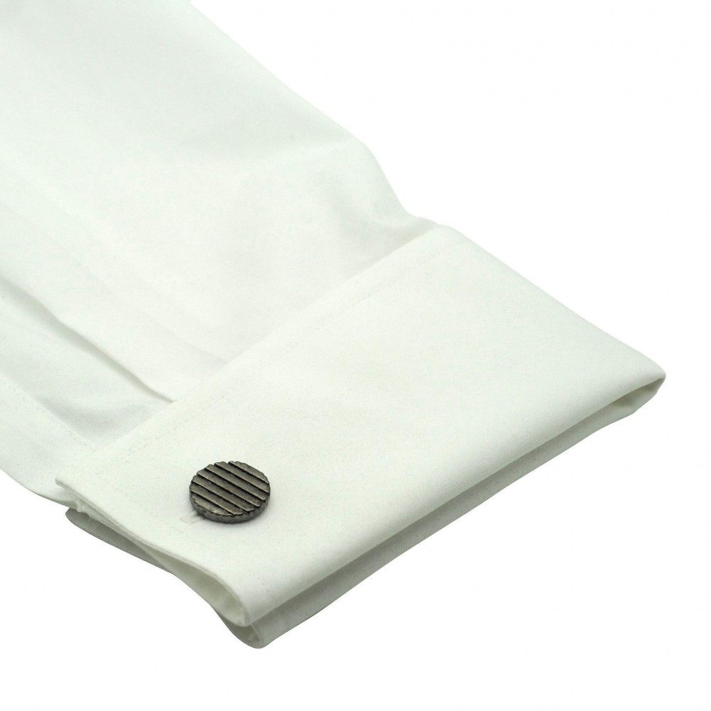 Boutons de manchette ronds striés. Métal. Pour chemise mousquetaire homme.