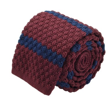 Cravate tricot homme. Bordeaux à rayures marine. Grosse maille